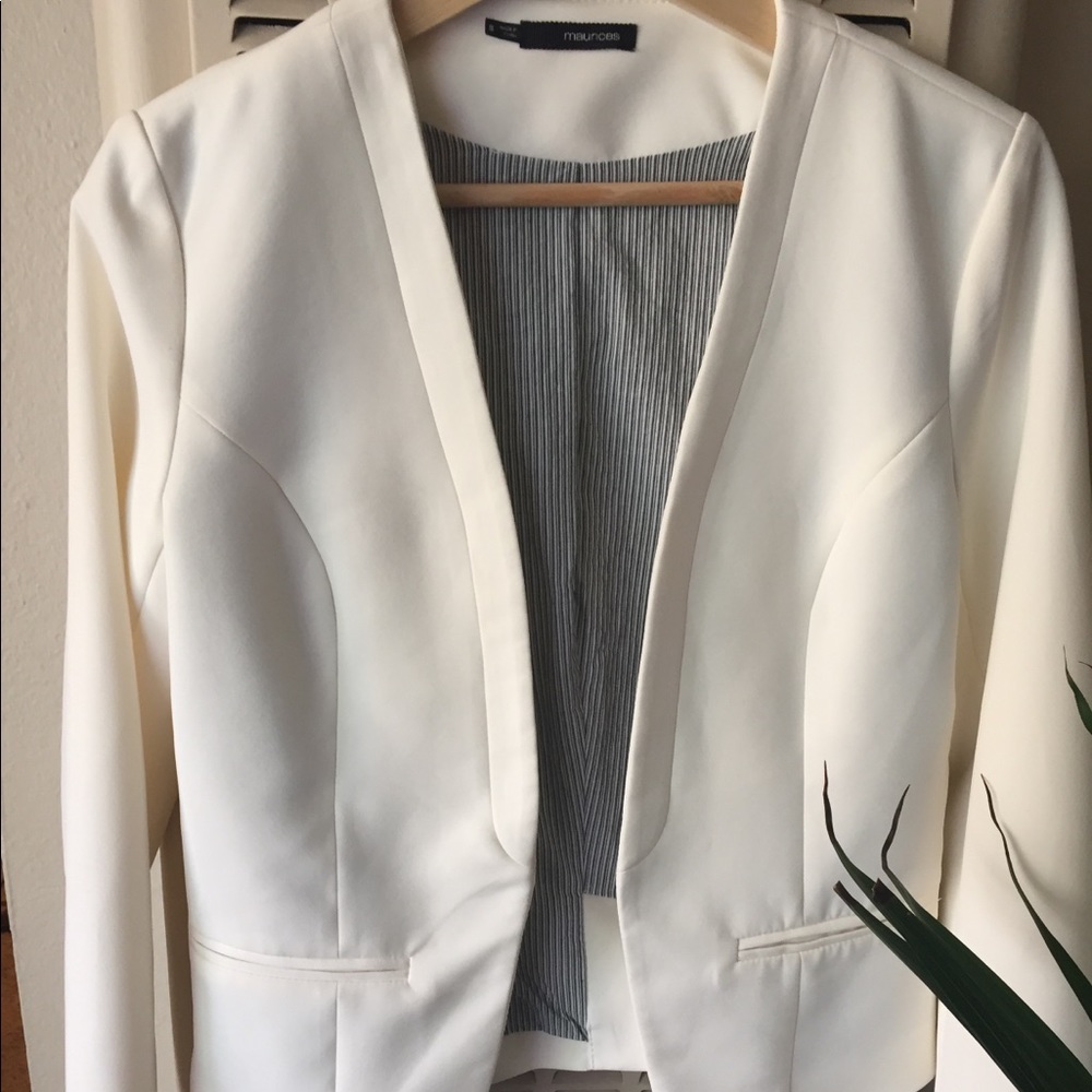 Maurices Off-White Blazer Sz S